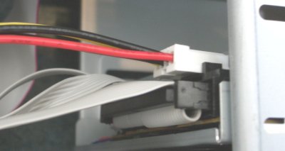 Floppy disk power lead